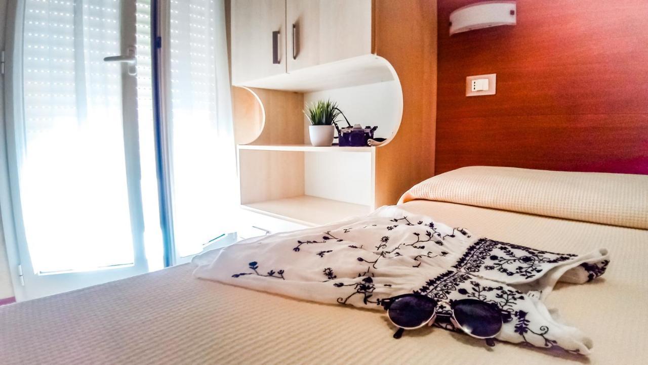 Hotel Condor Milano Marittima Exterior foto